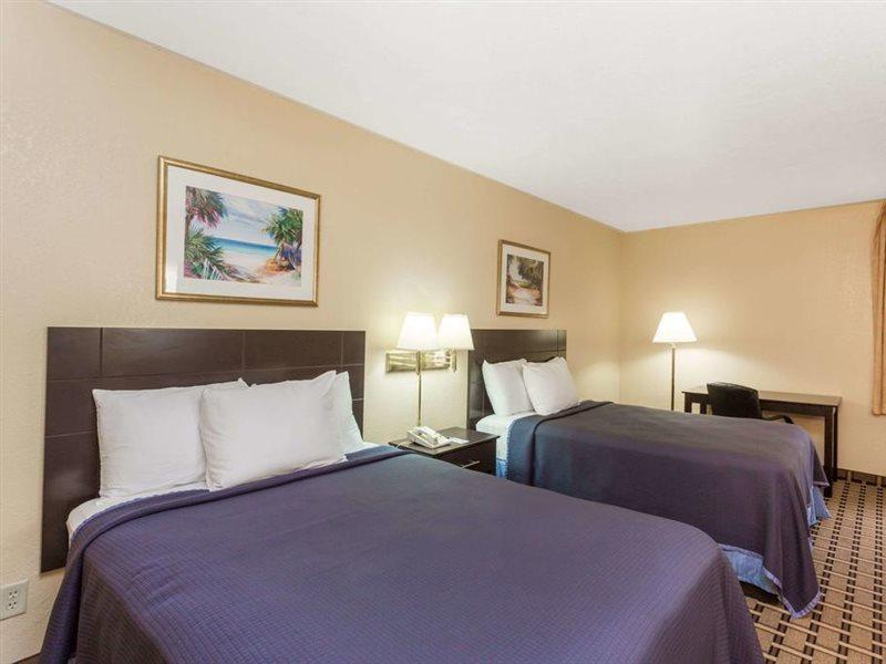 Quality Inn Fort Myers - Cape Coral Bagian luar foto