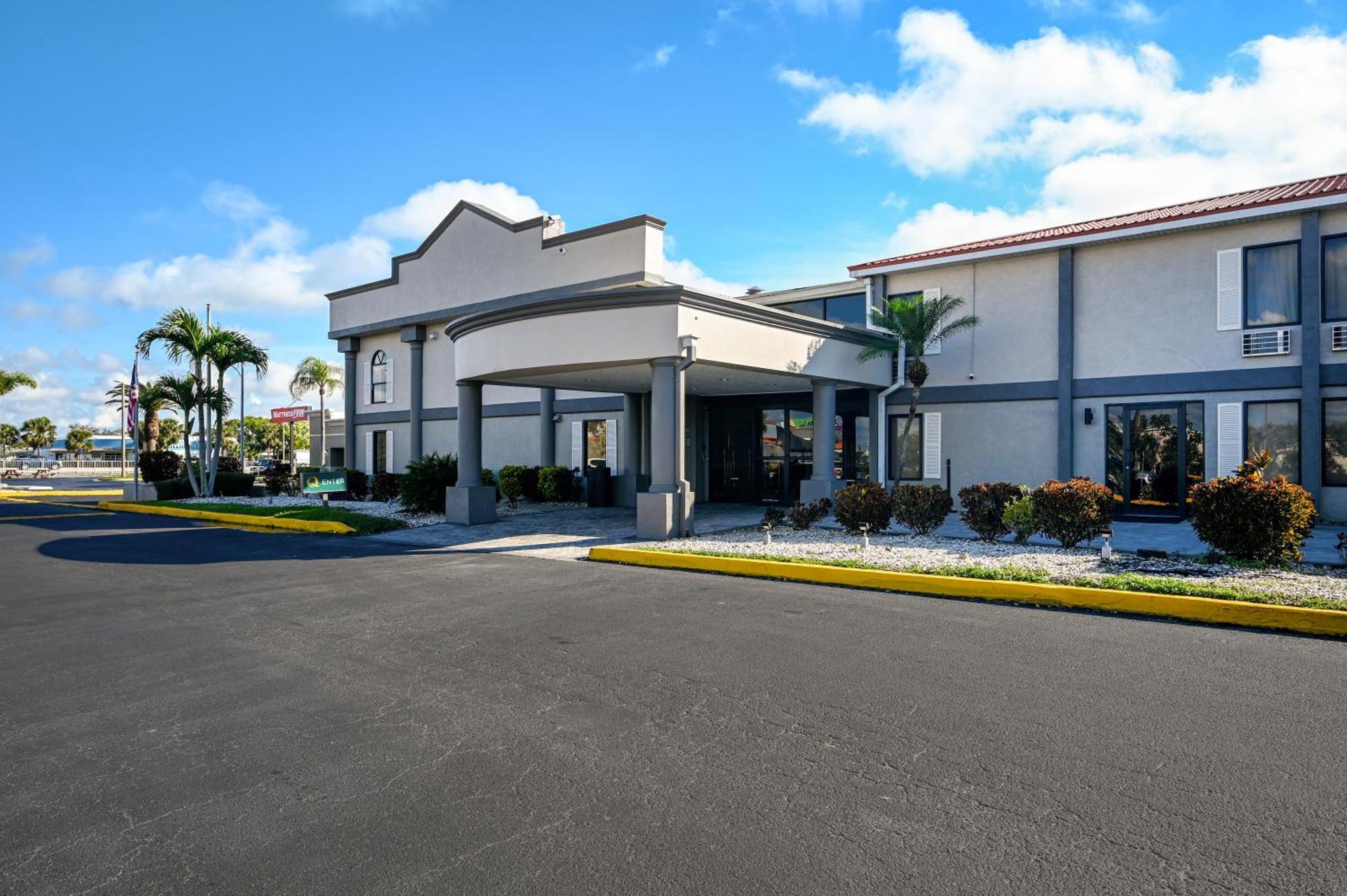 Quality Inn Fort Myers - Cape Coral Bagian luar foto