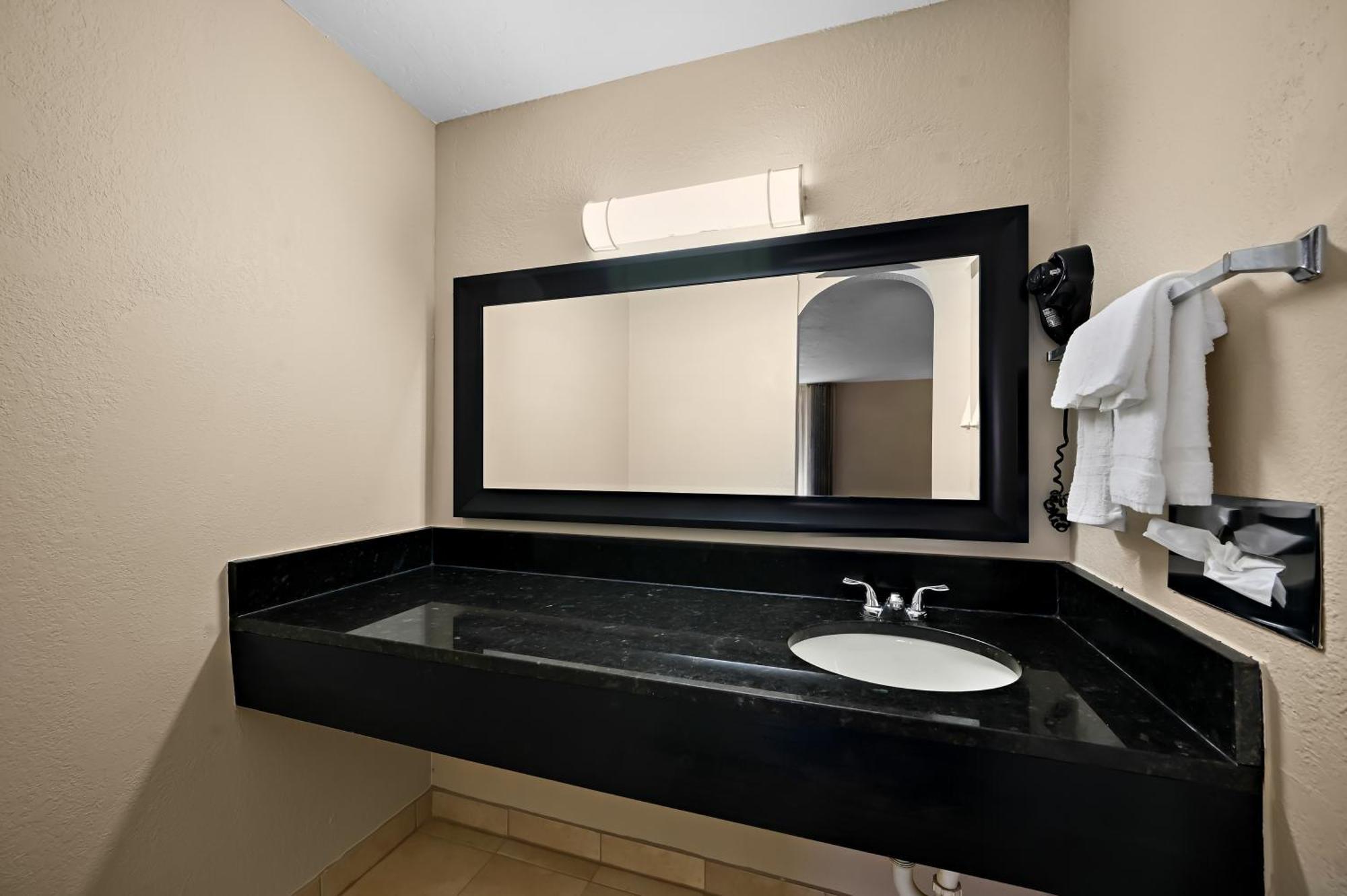 Quality Inn Fort Myers - Cape Coral Bagian luar foto
