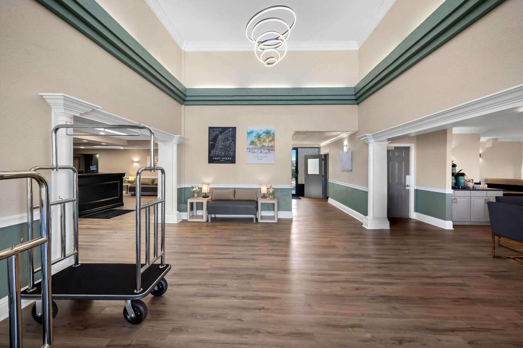 Quality Inn Fort Myers - Cape Coral Bagian luar foto
