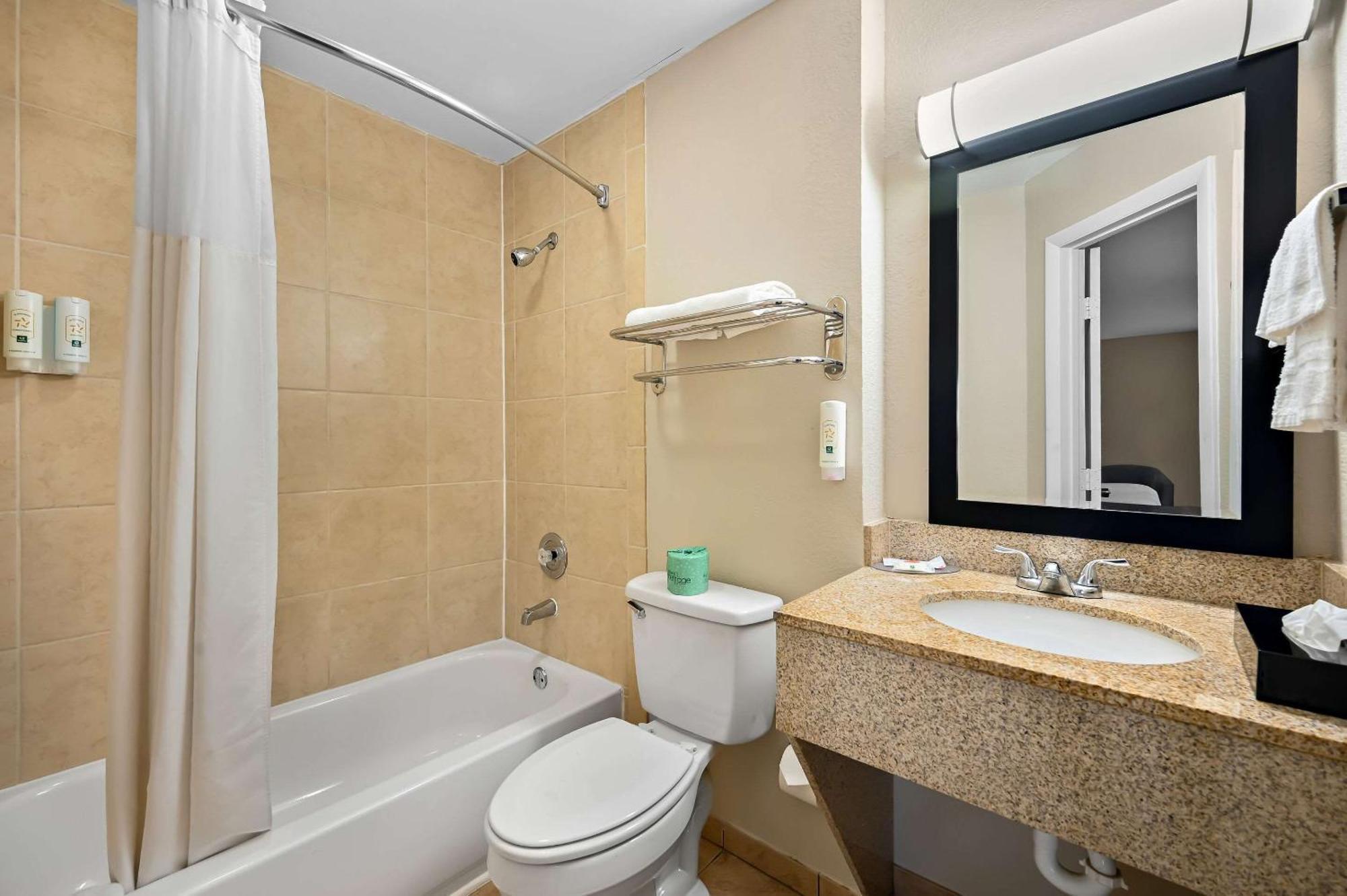 Quality Inn Fort Myers - Cape Coral Bagian luar foto
